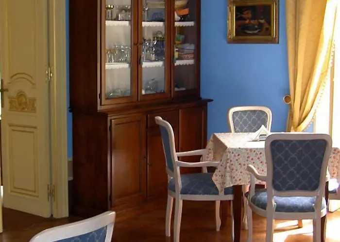 Aurora سيراكوزا