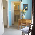 Aurora 3*