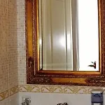 Aurora Hotel