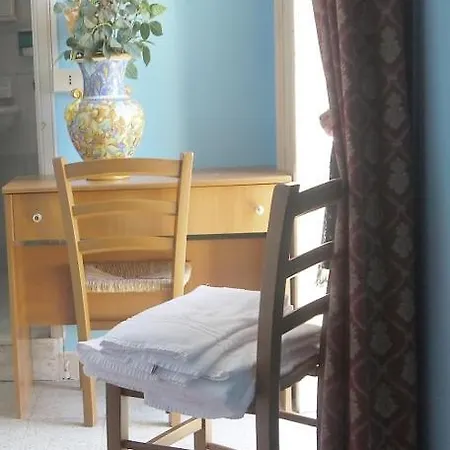 Hotel Aurora 3*