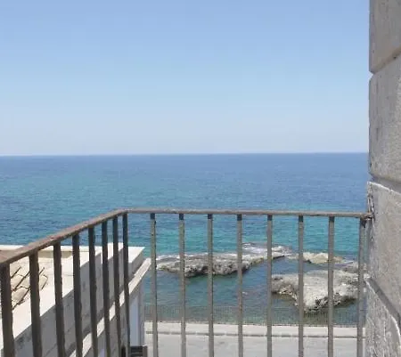 Hotel Aurora 3*