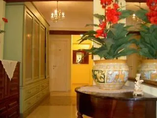 Aurora Hotel